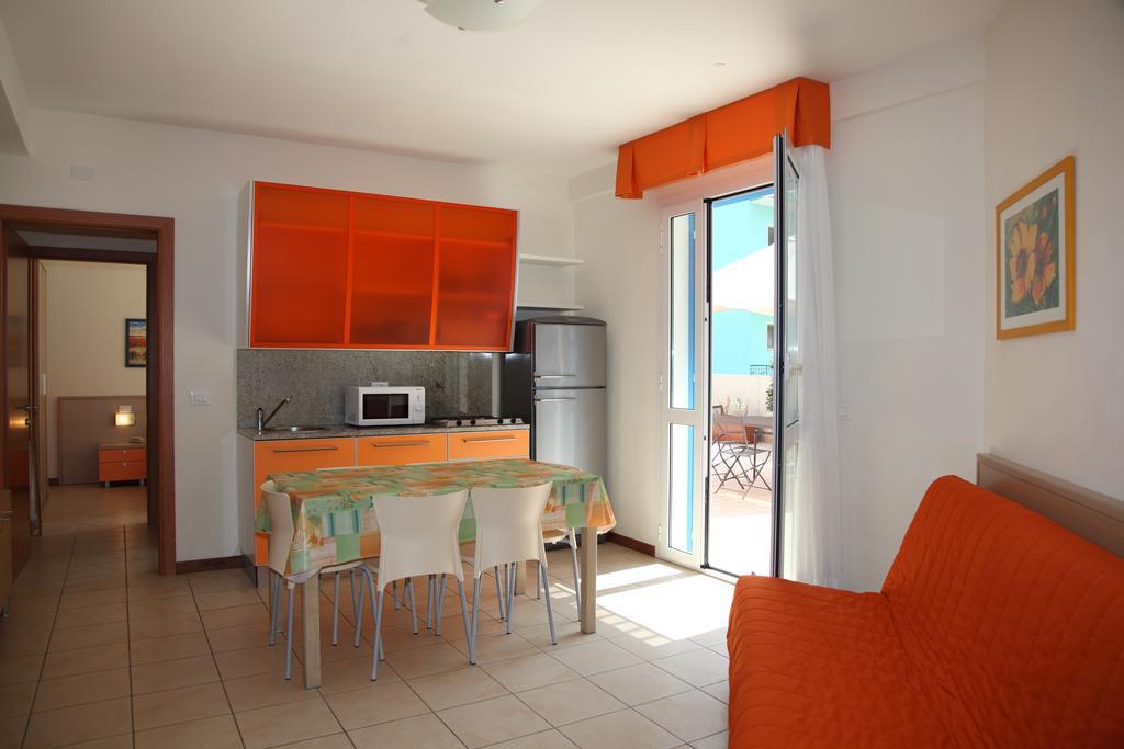 Aparthotel Gioia Caorle Habitación foto